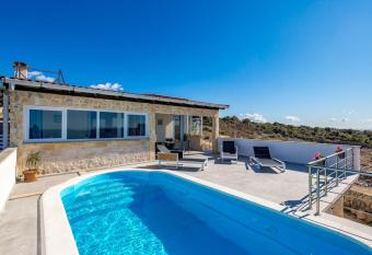 Ku  a za odmor MANDI has Balcony rooms