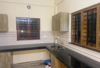 SHAJ HOTEL APARTMENT has Balcony rooms