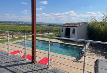 LA MOULINIERE XL has Balcony rooms