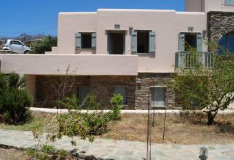 M. Houses 3 has Balcony rooms