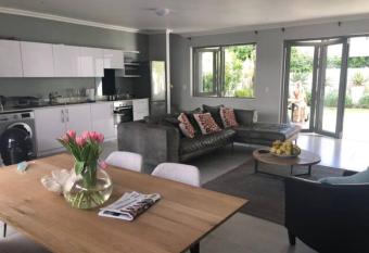 Franschhoek Village Town House has Balcony rooms