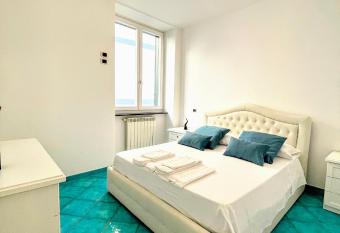 Putechella s Apartments has Balcony rooms