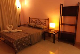 HB1506-Cyberjaya-Netflix-Wifi-Parking,3049, 3049 allows 18 year olds to book a room