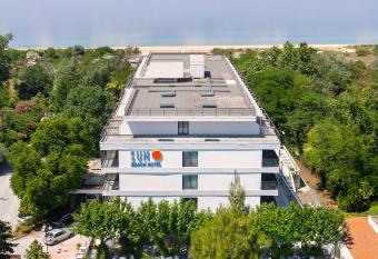 Sun Beach Hotel has Balcony rooms