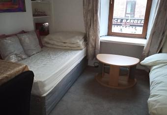 544 George Street allows 18 year olds to book a room