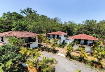 Barichara Parque Hostal allows 18 year olds to book a room