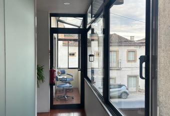 Alojamento Santa Catarina has Balcony rooms