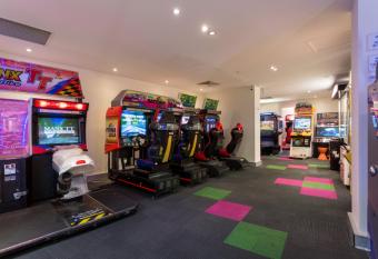 Serain Residences On Ferny Avenue has rooms with a private hot tub