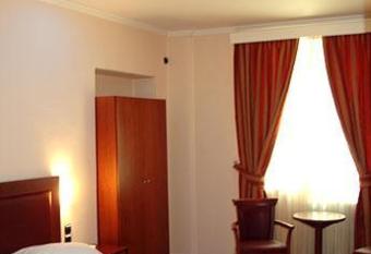 Brazil Hotel allows 18 year olds to book a room