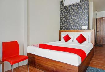 OYO Flagship 80835 SK Hospitality allows 18 year olds to book a room