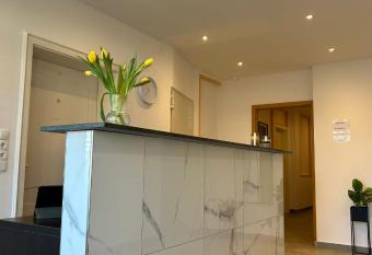 M & M Hotel has Balcony rooms