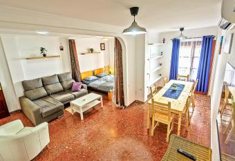 Misericordia Central 4-Bedroom Apartment with Lift has Balcony rooms