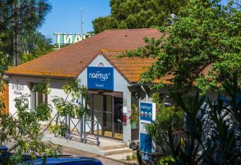 Noemys ARLES allows 18 year olds to book a room