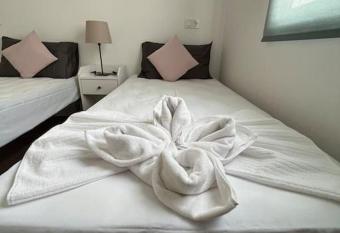 Apartamento Aulaga allows 18 year olds to book a room