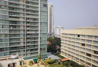 Crescat Apartment has Balcony rooms