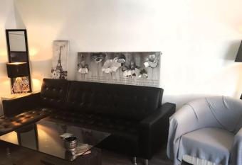 2 rooms flat has Balcony rooms