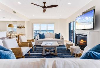 Ocean and Bay views at Luxurious Ocean Bliss! has Balcony rooms