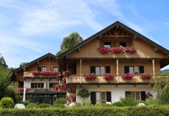 SL Hotel has Balcony rooms