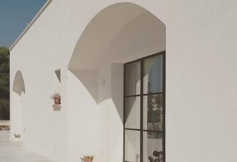 Casina Pompiliano allows 18 year olds to book a room