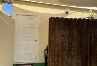 Apartamento comfortable II allows 18 year olds to book a room