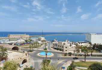 Marin Hotel allows 18 year olds to book a room