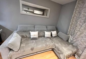 Apartamento in Zaragoza Centro allows 18 year olds to book a room