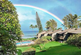 Coral Cove-Poolside Condo and Panoramic Ocean View has Balcony rooms