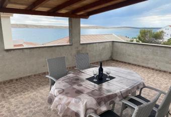 Apartman KIKI has Balcony rooms