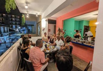 Simple Air-conditioned Room allows 18 year olds to book a room