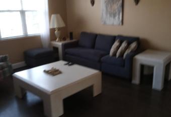 (null) has Balcony rooms