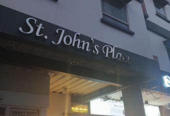 Saint John's Place Don Benito Hernandez street allows 18 year olds to book a room