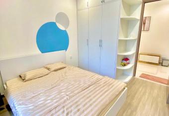 Vinhomes Grand Park S6, District 9, Qu   n 9, Ho Chi Minh, 2 pax has Balcony rooms