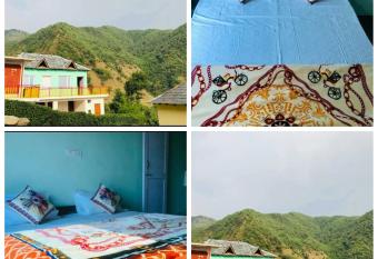 Dreadlocks Hub has Smoking/Balcony rooms