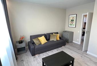 Clinic Studio Apartments by Hostlovers has Balcony rooms