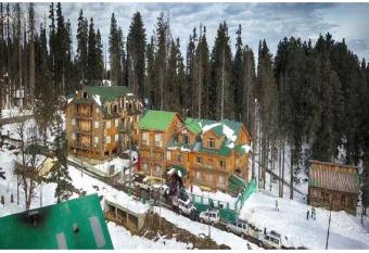 Hotel Shahi Niwas has Balcony rooms