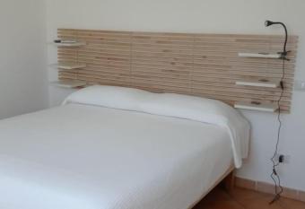 B&B Denteferro has rooms with a private hot tub