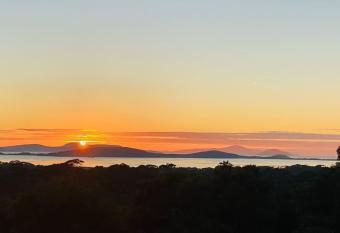 Diamond View Albany has Balcony rooms