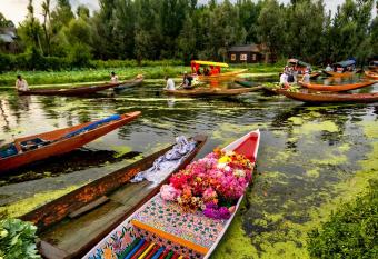 New Heaven Canal Guest House allows 18 year olds to book a room