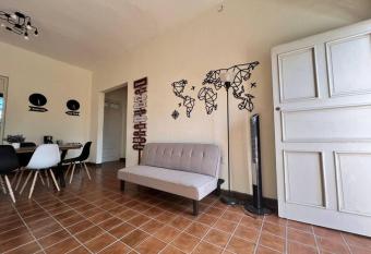 Depa Viajero!~A 1 cuadra del Mar~Amplio has Balcony rooms