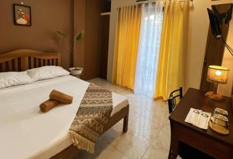 Balayong Pension has Balcony rooms