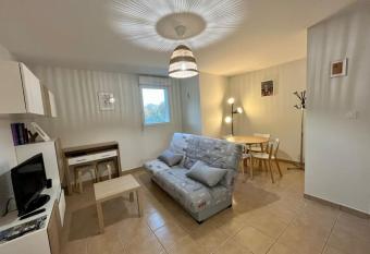 Superbe appartement - DABNB has Balcony rooms