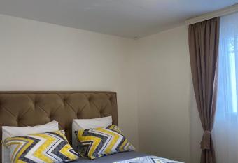 Vucinic Studio Apartment allows 18 year olds to book a room