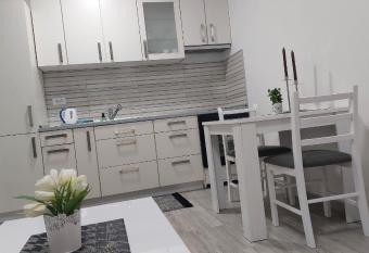 Bili 2 has Balcony rooms