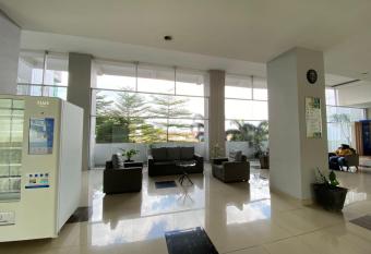 Apartemen easton Park by GIANDARA has Balcony rooms