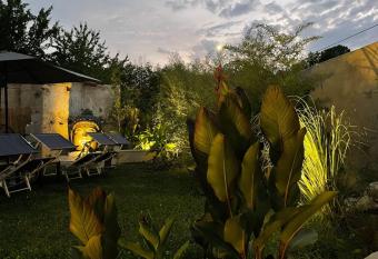 DeLax B&B - adults only allows 18 year olds to book a room