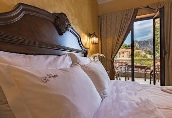 Theatro Hotel Odysseon allows 18 year olds to book a room