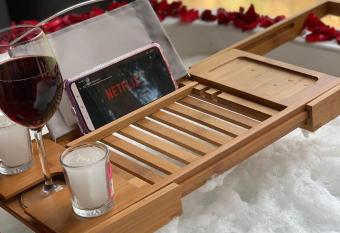 Suite Chande allows 18 year olds to book a room