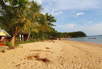 Garden Beach Libong has Balcony rooms