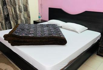 Royal Huts Resort has Balcony rooms