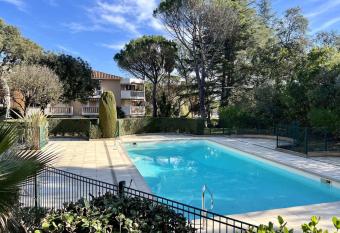 Bright and refurbished nest in Saint-Rapha  l has Balcony rooms